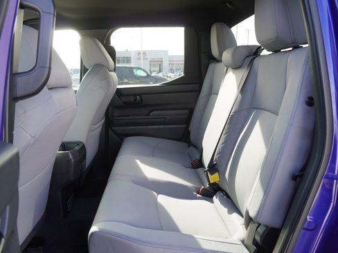 Certified 2025 Toyota Tacoma SR5 image 19