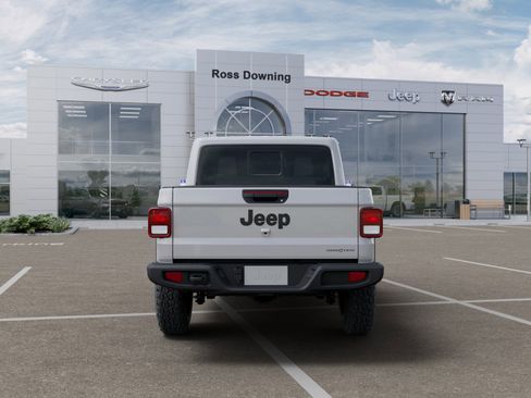 New 2025 Jeep Gladiator Sport image 7