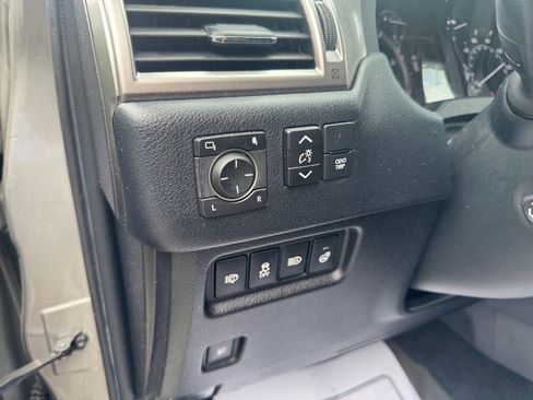 Used 2022 Lexus GX 460 Premium w/ Premium Plus Package AWD/4WD image 27