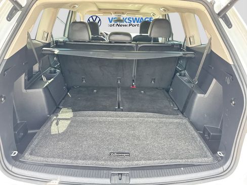 Used 2024 Volkswagen Atlas SEL AWD/4WD image 39
