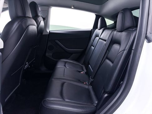 Used 2021 Tesla Model Y 2WD image 32