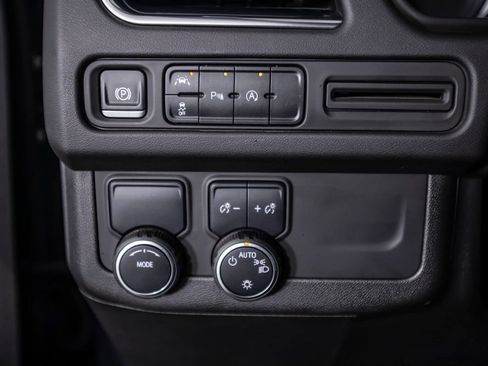 Used 2024 Chevrolet Tahoe LS RWD image 34