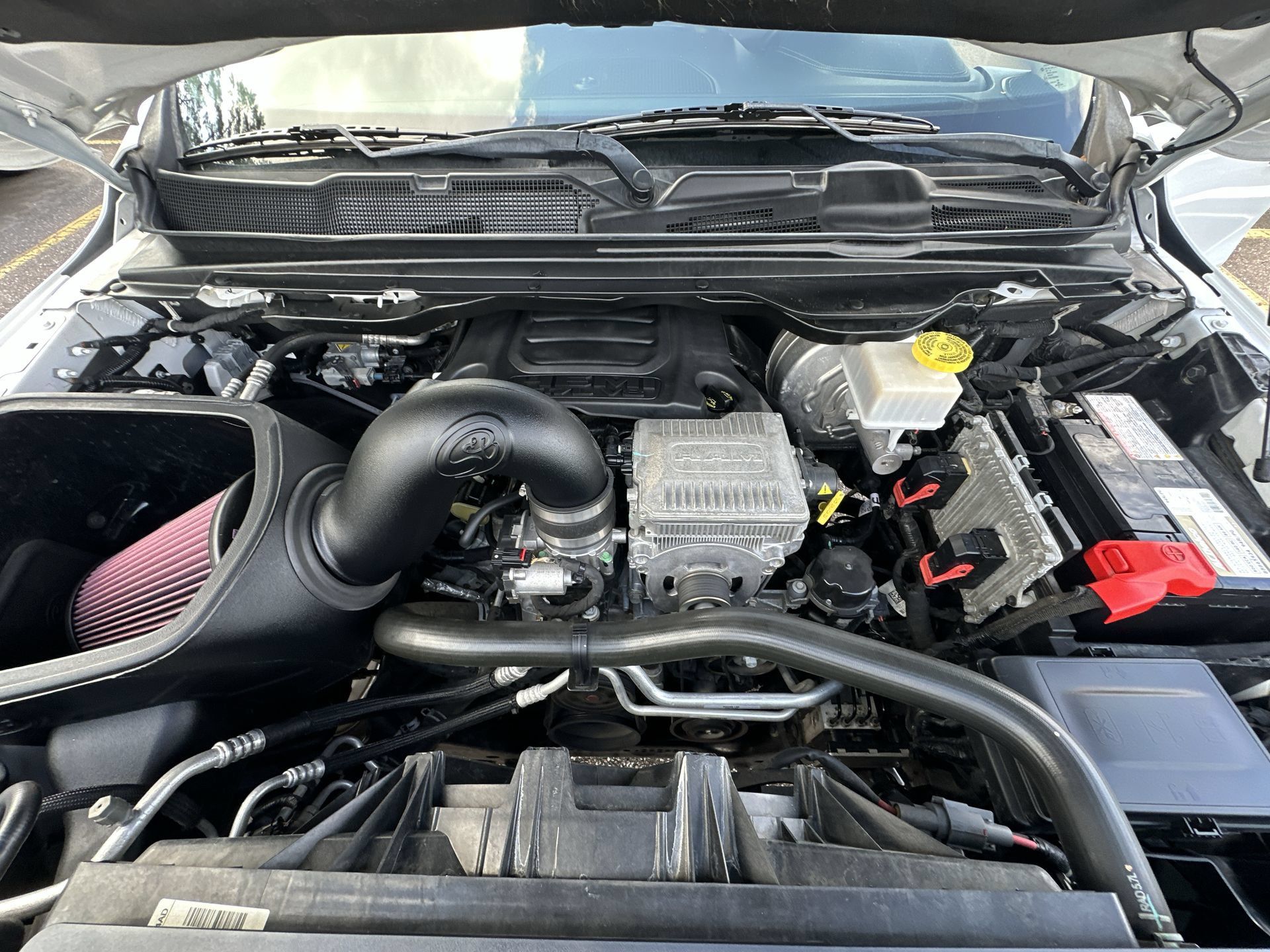 Used 2020 RAM 1500 Laramie AWD/4WD image 32