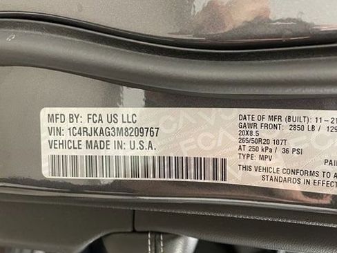 Used 2021 Jeep Grand Cherokee L Laredo image 27