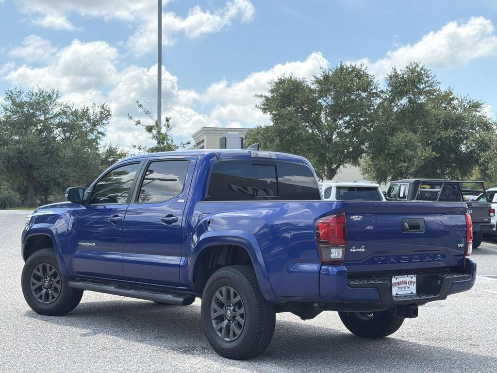 Used 2023 Toyota Tacoma SR5 AWD/4WD image 32
