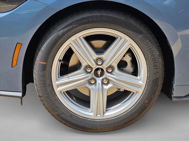 Used 2026 Ford Mustang Coupe RWD image 10