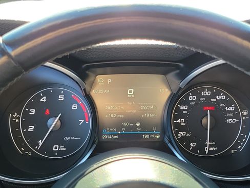 Used 2022 Alfa Romeo Stelvio Veloce AWD/4WD image 11