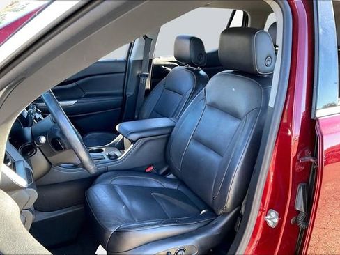 Used 2018 GMC Acadia SLT image 15