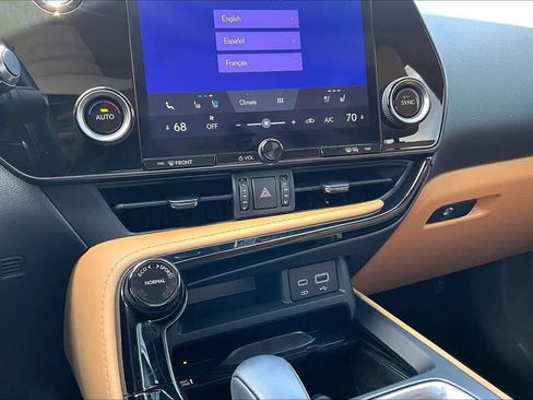 Certified 2025 Lexus NX 250 FWD w/ Accessory Package (2T) image 35