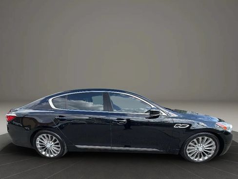 Used 2017 Kia K900 Luxury w/ VIP Plus Package RWD image 4