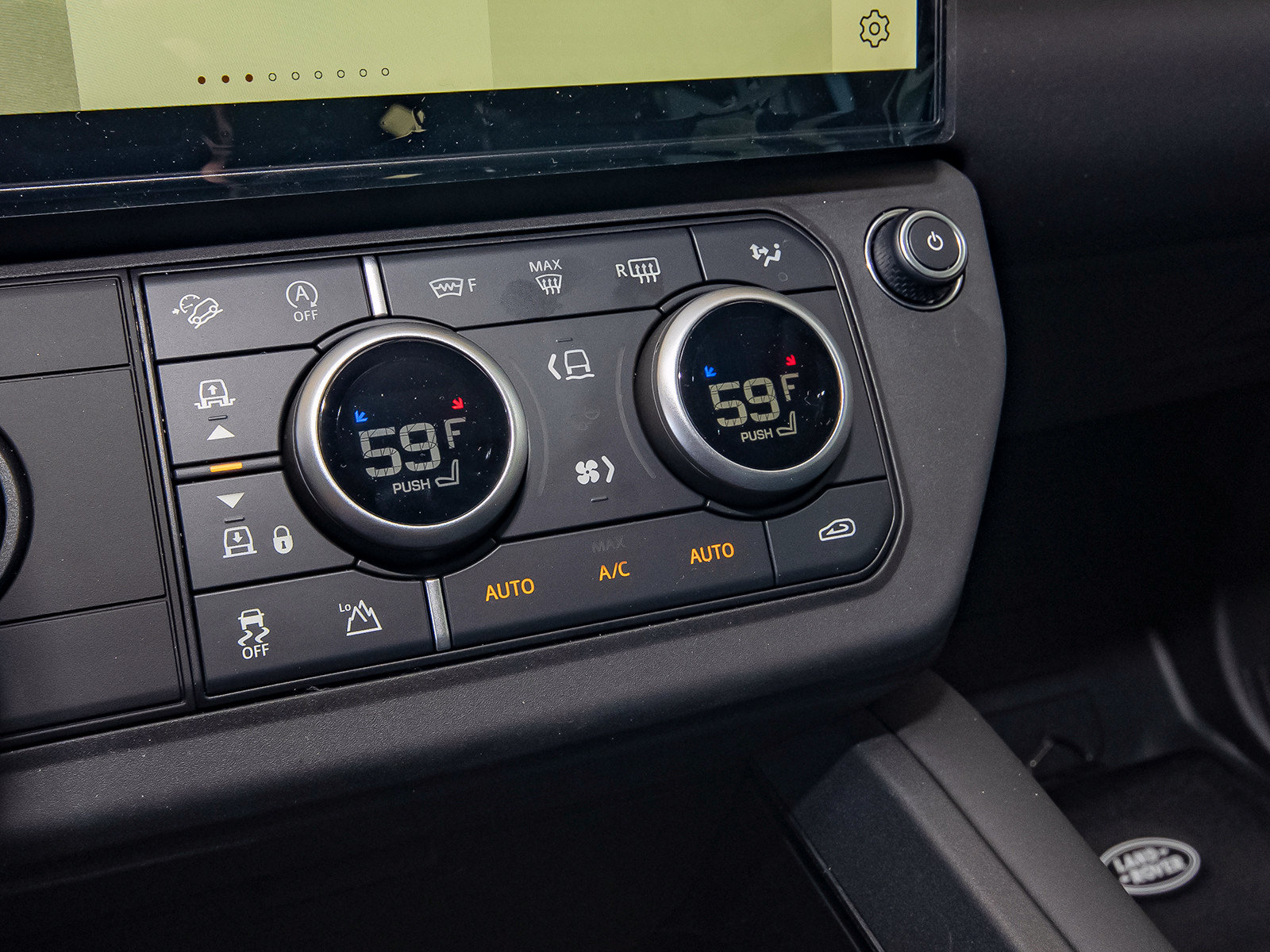 New 2026 Land Rover Defender 110 AWD/4WD image 27