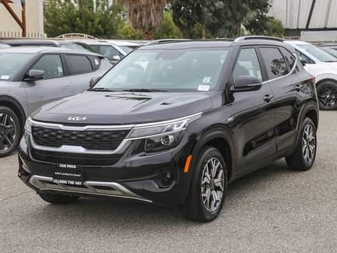 Certified 2022 Kia Seltos EX AWD/4WD image 5