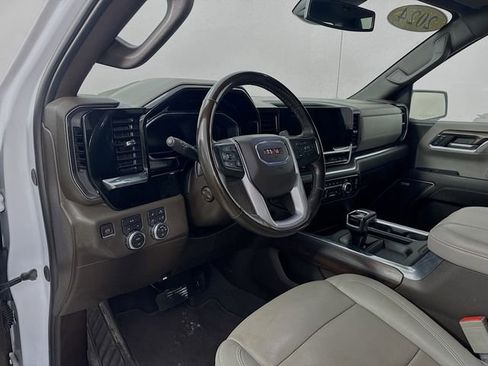 Used 2024 GMC Sierra 1500 SLT w/ SLT Premium Package image 9