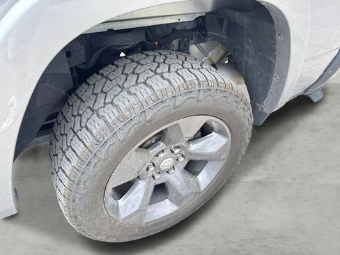 Used 2021 RAM 1500 Big Horn w/ Built-to-serve Edition AWD/4WD image 10