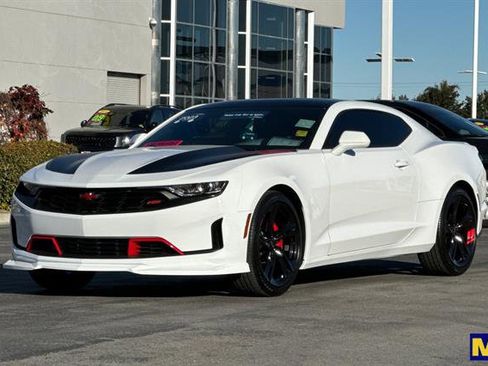 Certified 2023 Chevrolet Camaro LT w/ RS Package image 8