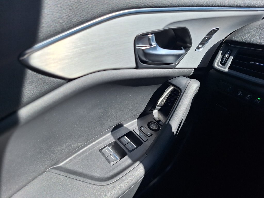 Used 2023 Acura TLX w/ Technology Package FWD image 18