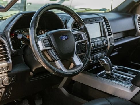 Used 2018 Ford F150 Platinum w/ Equipment Group 701A Luxury AWD/4WD image 10