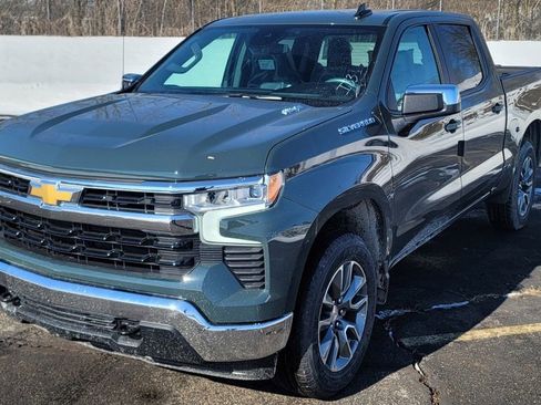 New 2026 Chevrolet Silverado 1500 LT image 3