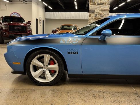 Used 2009 Dodge Challenger SRT8 w/ Spring Special Group image 5