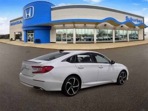 Used 2022 Honda Accord Sport image 8
