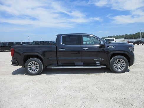 New 2026 GMC Sierra 1500 Denali image 3