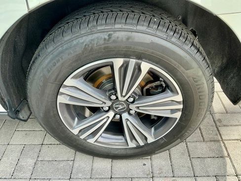 Used 2018 Acura MDX SH-AWD image 15