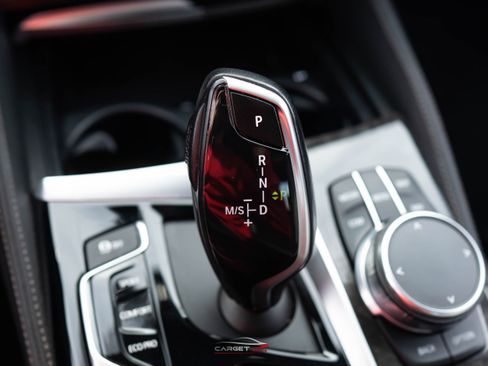 Used 2018 BMW 540i w/ M Sport Package image 35