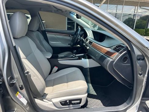 Used 2015 Lexus GS 350 RWD image 17
