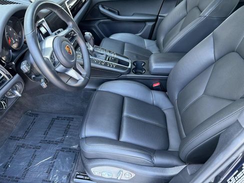 Used 2020 Porsche Macan AWD/4WD image 5