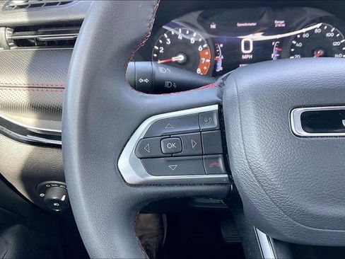 Used 2025 Jeep Compass Trailhawk AWD/4WD image 20