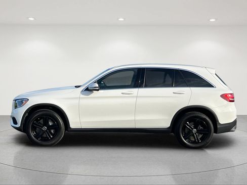 Used 2018 Mercedes-Benz GLC 300 image 2