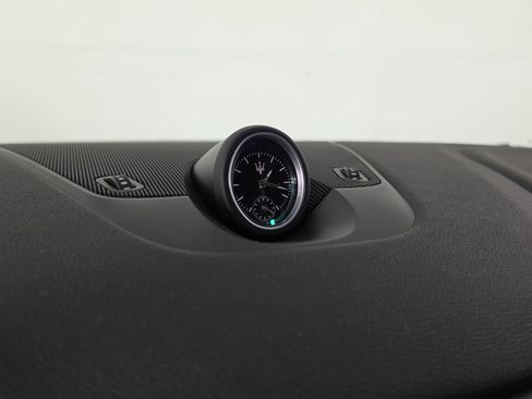 Used 2022 Maserati Levante Modena AWD/4WD image 27
