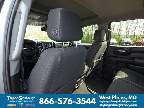 Used 2023 Chevrolet Silverado 1500 Custom Trail Boss AWD/4WD image 27