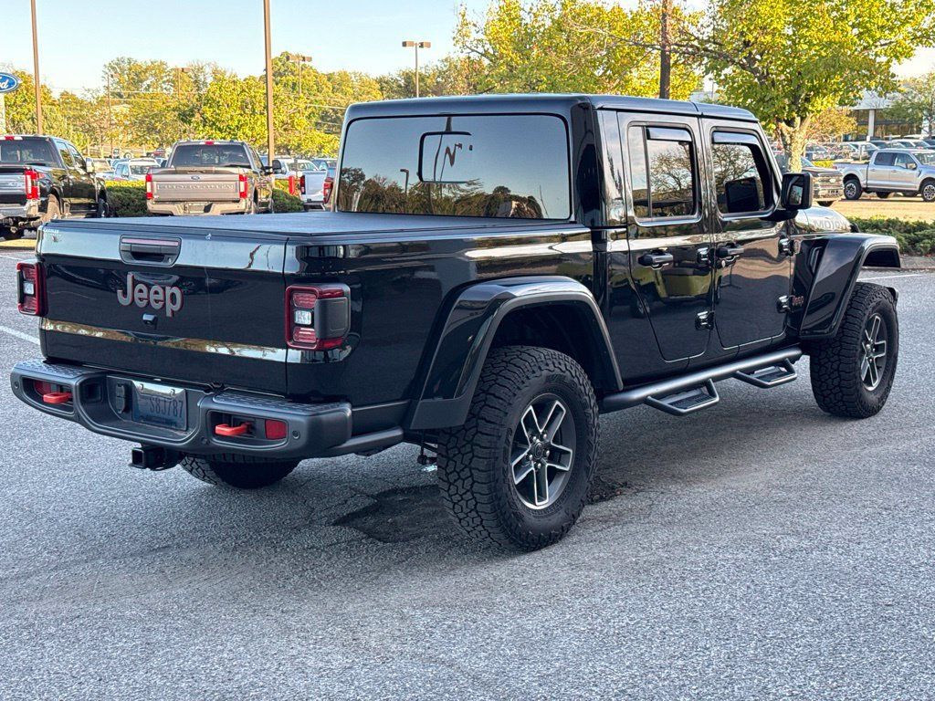 Used 2025 Jeep Gladiator Mojave AWD/4WD image 14
