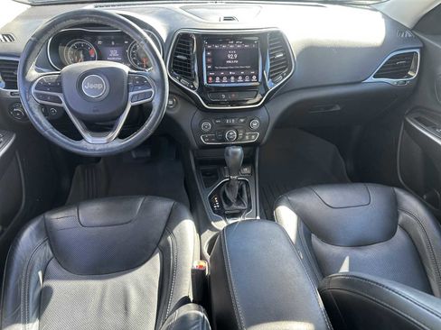 Used 2019 Jeep Cherokee Limited image 8