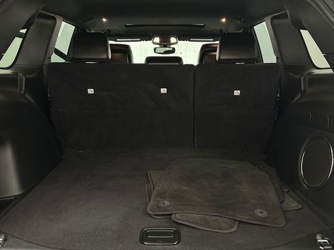 Used 2022 Jeep Grand Cherokee Limited w/ Tech Group image 12