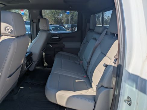 Used 2021 GMC Sierra 1500 SLT image 11