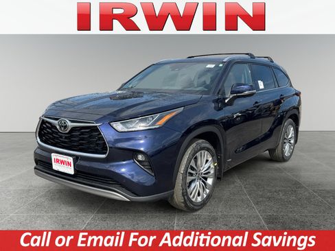 New 2026 Toyota Highlander Platinum AWD/4WD image 1