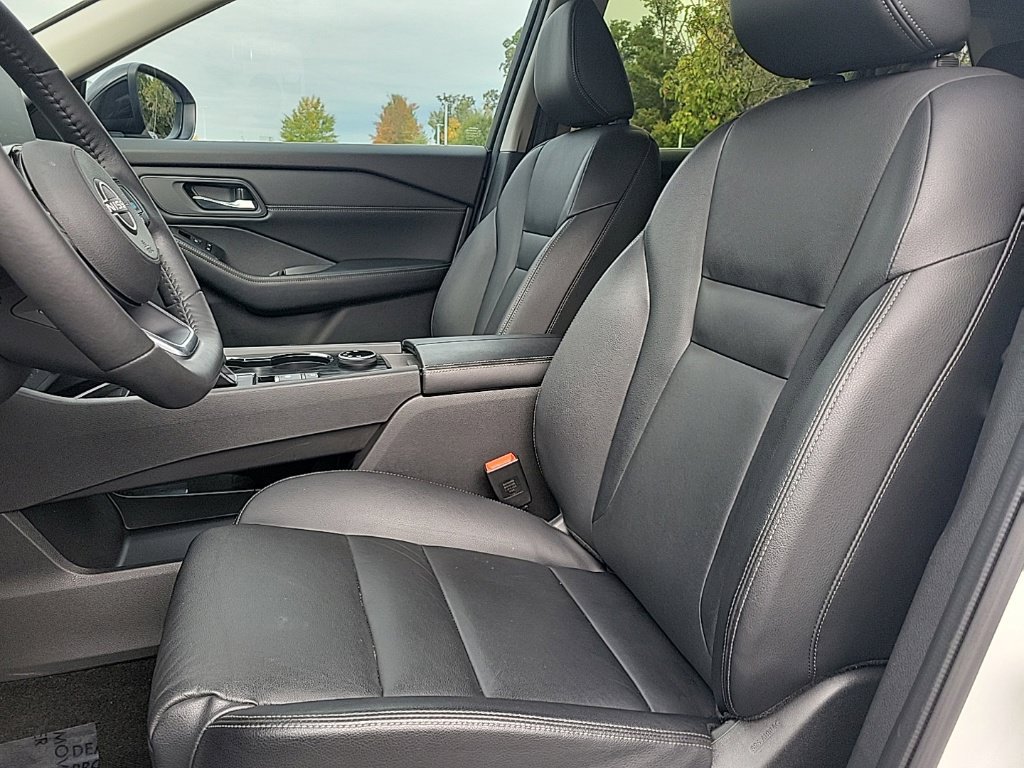 Certified 2024 Nissan Rogue SL w/ SL Premium Package AWD/4WD image 12