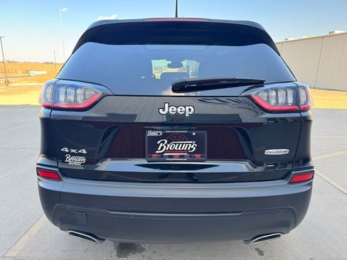 Used 2022 Jeep Cherokee Latitude Lux w/ Sun & Sound Group AWD/4WD image 6