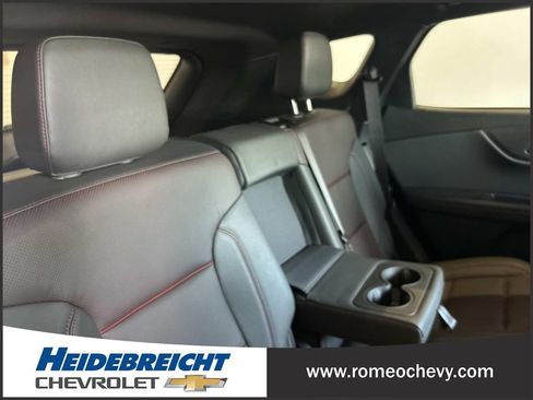 Used 2025 Chevrolet Blazer RS w/ Enhanced Convenience Package AWD/4WD image 34