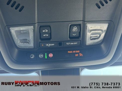 Used 2023 Chevrolet Equinox RS image 19