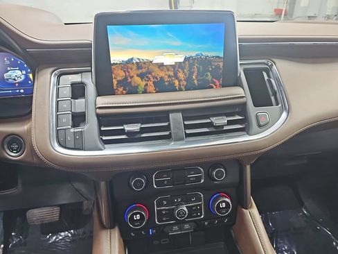 Used 2024 Chevrolet Tahoe High Country AWD/4WD image 26