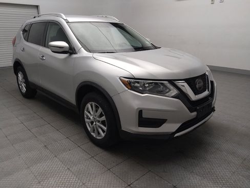 Used 2018 Nissan Rogue SV AWD/4WD image 13