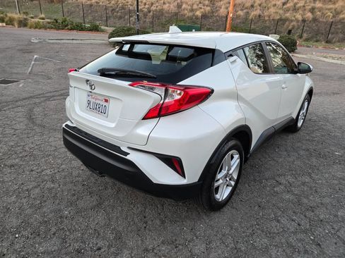 Used 2021 Toyota C-HR LE image 18