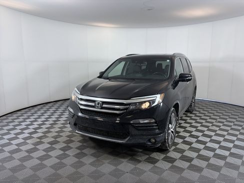 Used 2016 Honda Pilot Touring image 2