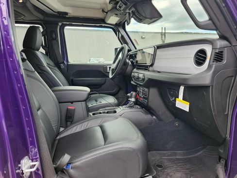 New 2026 Jeep Gladiator Sport AWD/4WD image 22