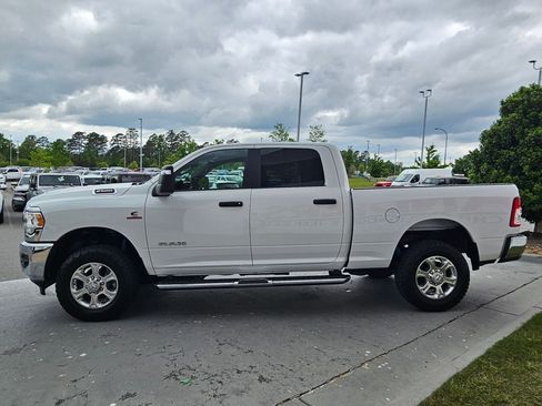 Used 2024 RAM 2500 Big Horn w/ Off Road Package AWD/4WD image 4