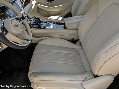 Used 2020 Bentley Continental GT image 31