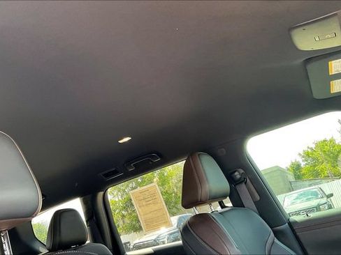 Used 2026 Nissan Armada SL w/ Captain's Chari Seat Package AWD/4WD image 27